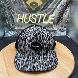 Supreme Leopard Mesh Back 5-Panel Black (SS20)
